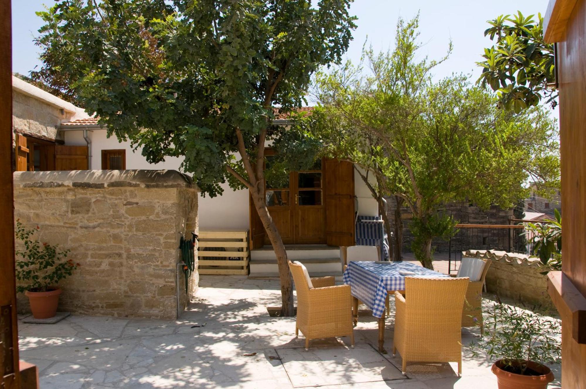 Cyprus Villages Hotel & Restaurant - Central Location - Bed & Breakfast - With Access To Pool And Stunning Views Tochni Exteriér fotografie